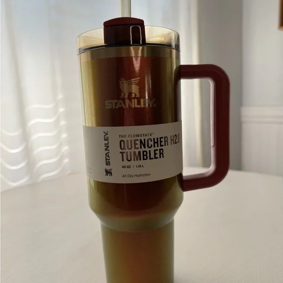 Stanley Bell Bottom Country Red Tumbler - Picture 8 of 8